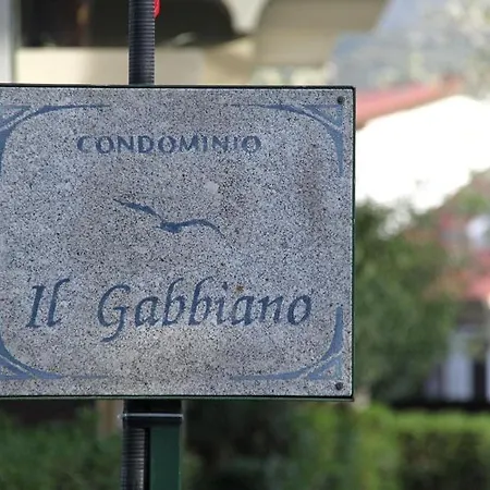 Il Gabbiano Piano Terra - Goelba アパート マリーナ・ディ・カンポ