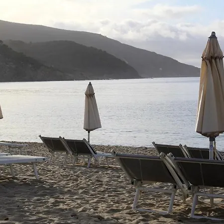 Il Gabbiano Piano Terra - Goelba Apartamento